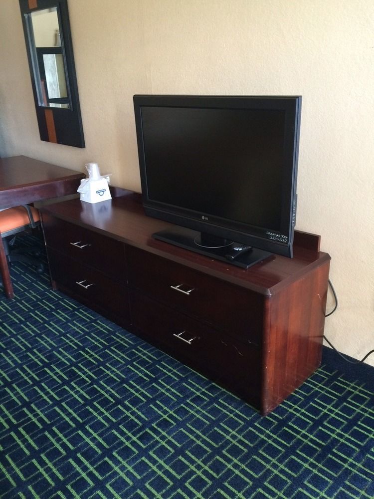 ריצ'מונד Diamond Inn & Suites מראה חיצוני תמונה