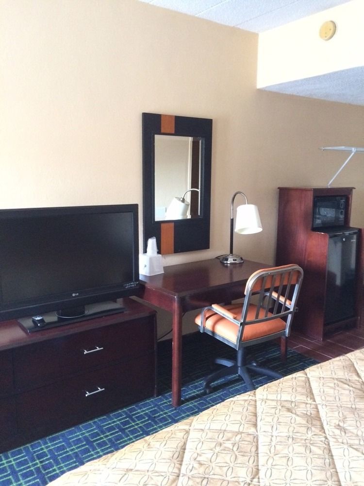 ריצ'מונד Diamond Inn & Suites מראה חיצוני תמונה
