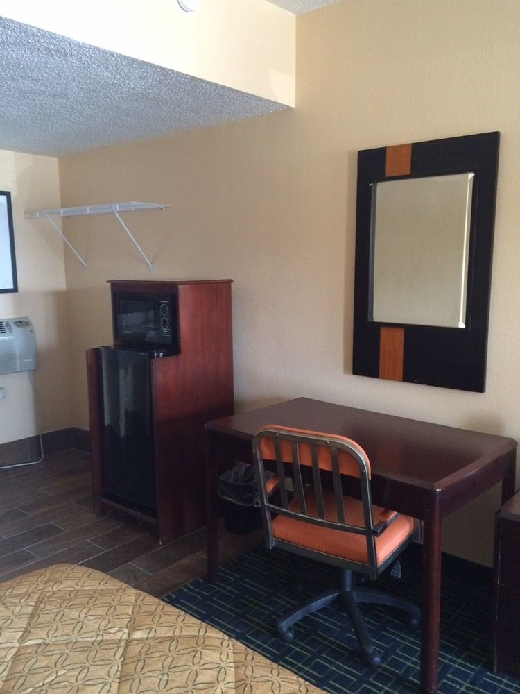 ריצ'מונד Diamond Inn & Suites מראה חיצוני תמונה